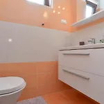 House 2274 بيت للعطل Ližnjan