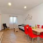 House 2274 Ližnjan