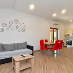 House 2274 Dom wakacyjny Ližnjan