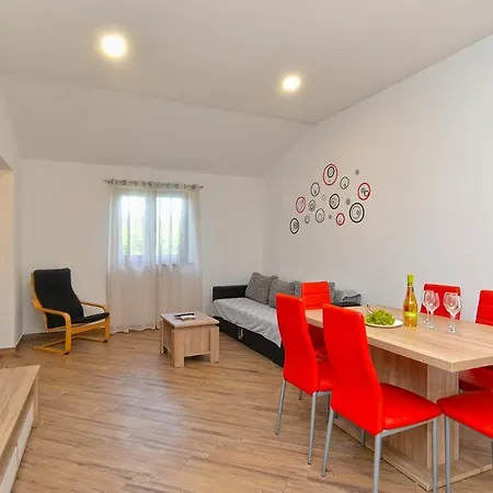 House 2274 Ližnjan