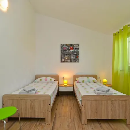 House 2274 Ližnjan