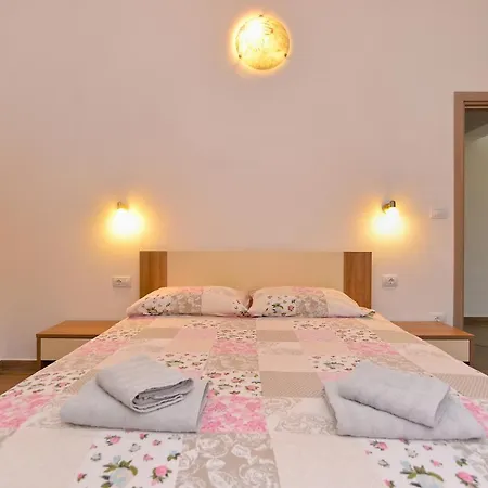 House 2274 Prázdninový dům Ližnjan